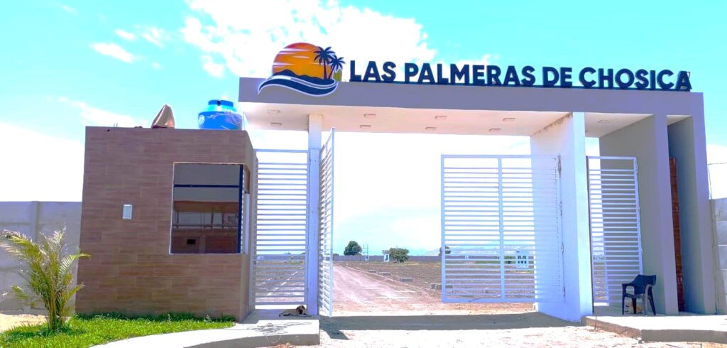 Pórtico Proyecto Palmeras de chosica en La victoria- Chiclayo